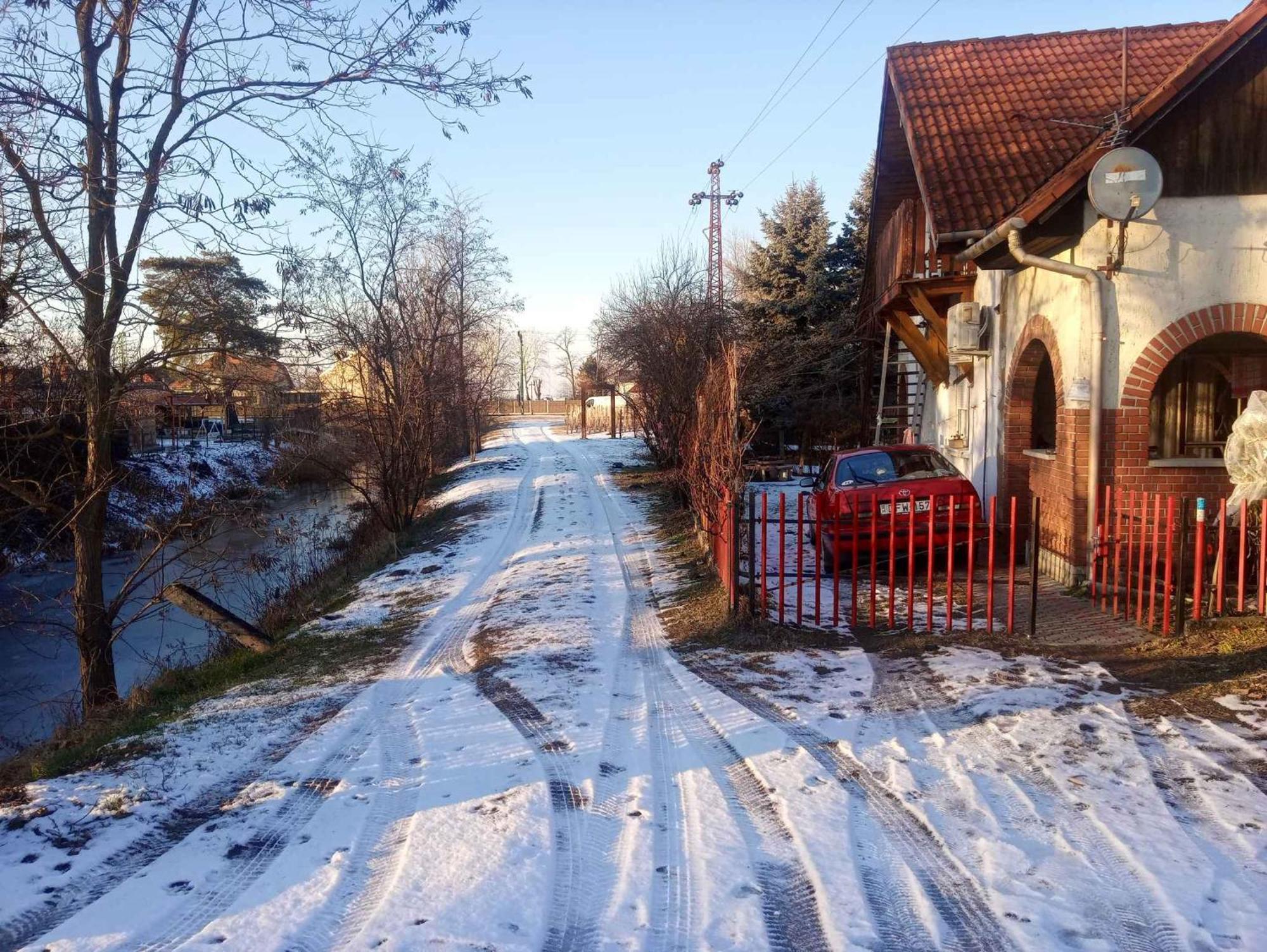 Holiday Home In Balatonfenyves 18465 Luaran gambar